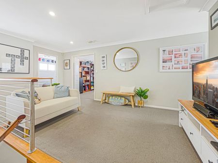 Centrally Located Modern Home with Spa and Additional Study! - Photo 3