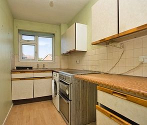 Firs Lane, Folkestone, CT19 4QF, Kent - Photo 2