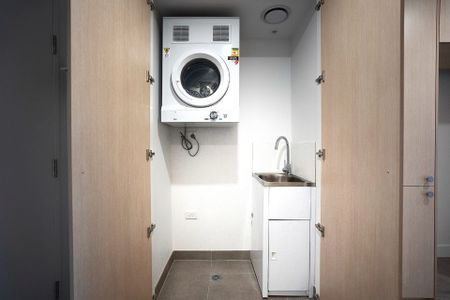 703/6 Furzer Street, Phillip - Photo 2