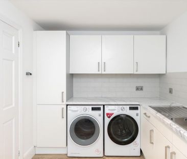 5 bedroom detached house to rent - Photo 5