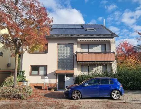 Souterrain Charmante 3-Zimmer Wohnung mit Einbauküche und Terrasse - Foto 1