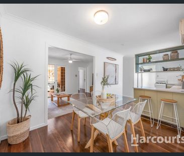 Easy Living Awaits in the Heart of Geebung - Photo 3