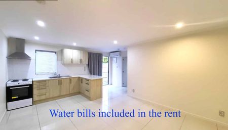 Henderson-3 bedroom house, the rent includes water usage bills. - Photo 3