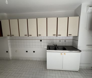 Location Appartement 2 pièces 59m² REIMS 51100 - Photo 4