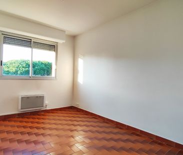 APPARTEMENT 3 PIECES- proche commerces, - Photo 2