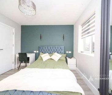 Benning Avenue, Dunstable, Bedfordshire, LU6 - Photo 3