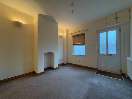 2 bedroom terraced house to rent - Photo 3