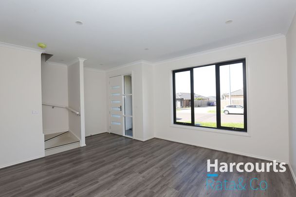 The Perfect Blend of Style, Space & Location! - Photo 1