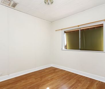 749 Beryl Street - Photo 5