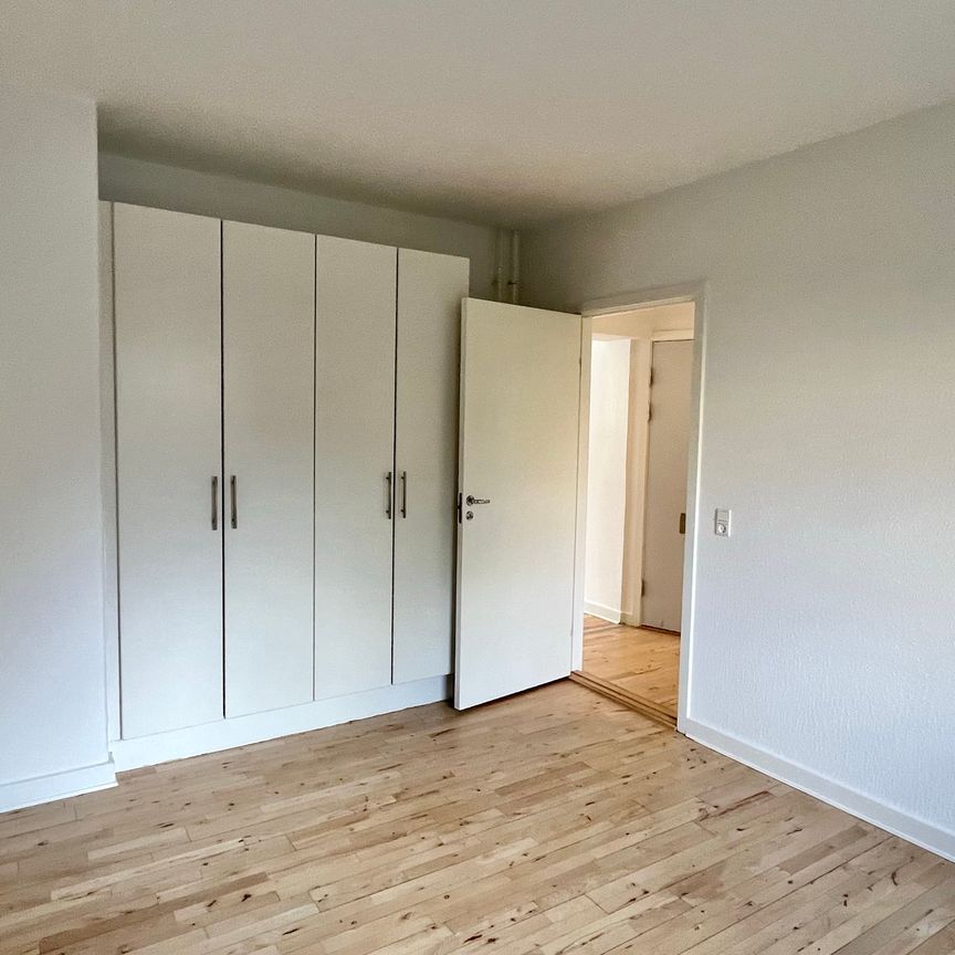 Lys og indbydende 2 værelses lejlighed i Aalborg - Photo 1