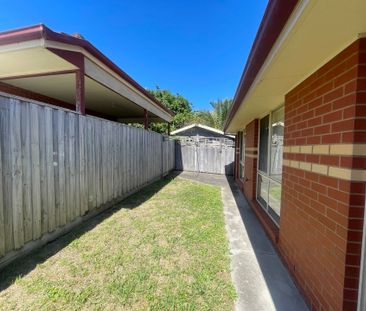 Spacious 3 Bedroom Unit - Photo 1