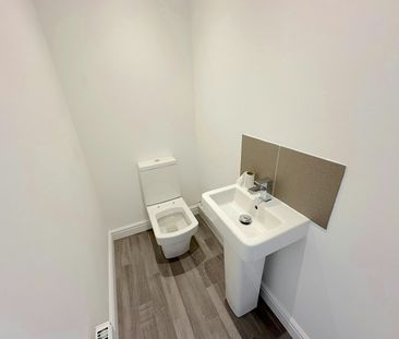 Semi-detached house to rent on - Photo 5