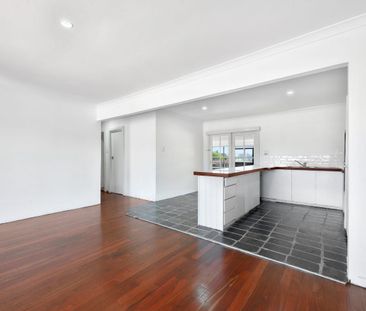 Renovated House at 5 Felicia - Photo 2