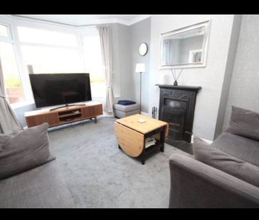 3 bedroom house to rent Bournemouth Road, Poole, Dorset, BH14 - Photo 2