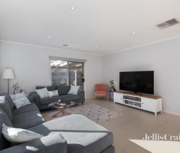 4 Mirrabucca Promenade, South Morang - Photo 4