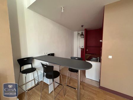 Location Appartement 2 pièces 57m² LILLE 59000 - Photo 5