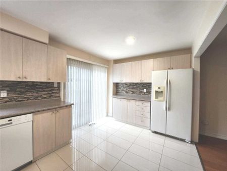 For Lease - 42 Sorrell Crescent, Markham, Ontario - Photo 4