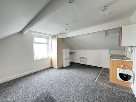 Studio to rent - Photo 3