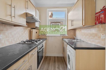 2 bedroom flat to rent - Photo 4
