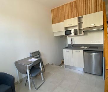 Location Appartement 1 pièce Meublé 13m² LA ROCHELLE 17000 - Photo 4