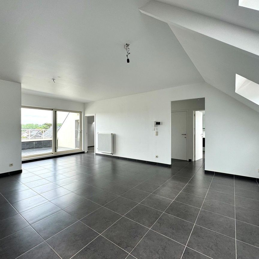 Ruim appartement in prachtig herenhuis te Eikevliet - Photo 1