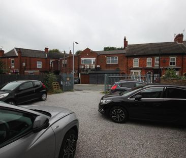 1 bedroom in a house share to rent - Photo 5