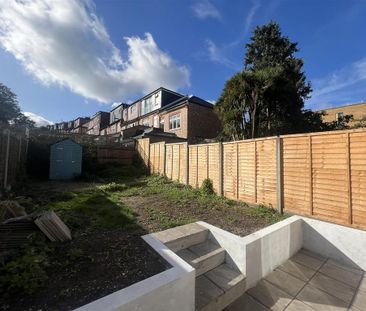 4 bedroom terraced house to rent - Photo 2