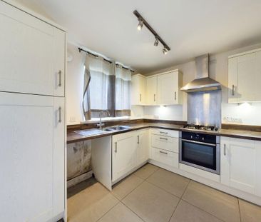 3 bedroom terraced house to rent - Photo 5
