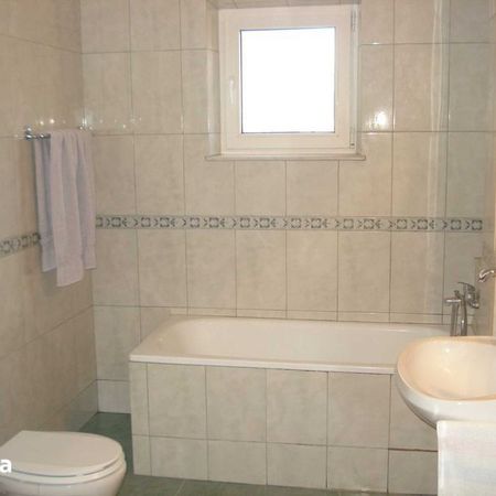 Proprietar Apartament 2 camere Lux Bd Tomis Etaj 1 Decomandat la Emag - Photo 4