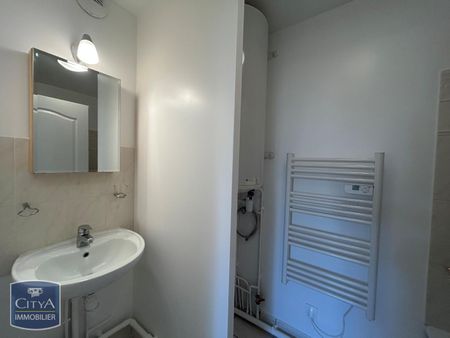 Location Appartement 2 pièces 41m² RAMBOUILLET 78120 - Photo 2