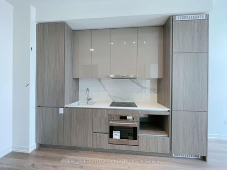 For Lease - 28 Interchange Way Unit# 1911, Vaughan, Ontario - Photo 3