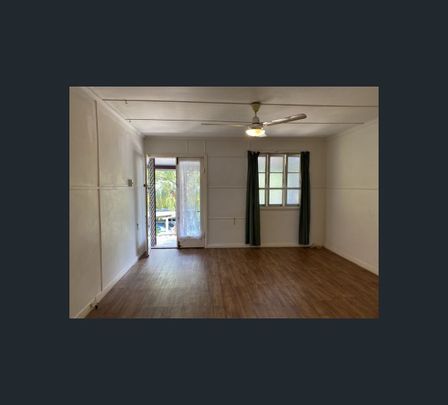 1/28 Magazine Street, Stratford, Qld 4870 - Photo 1