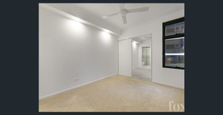 2 bed 2 bath FULLY FURNITURE Unit in SOUTHPORT CBD - Photo 5