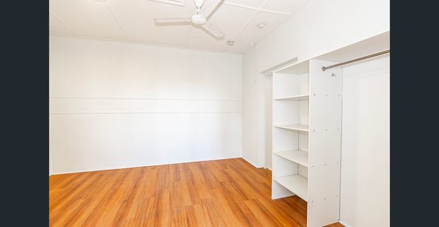 Prime Location with City Views - Photo 1