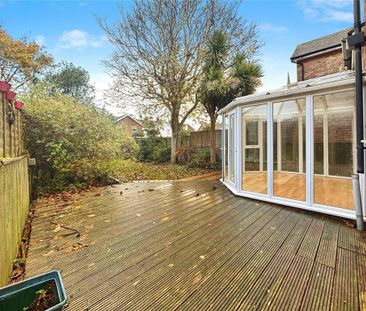 3 bedroom semi-detached house to rent - Photo 4