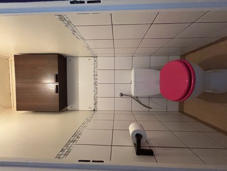 Przestronne 2 pokojowe mieszkanie z balkonem - Zdjęcie 2