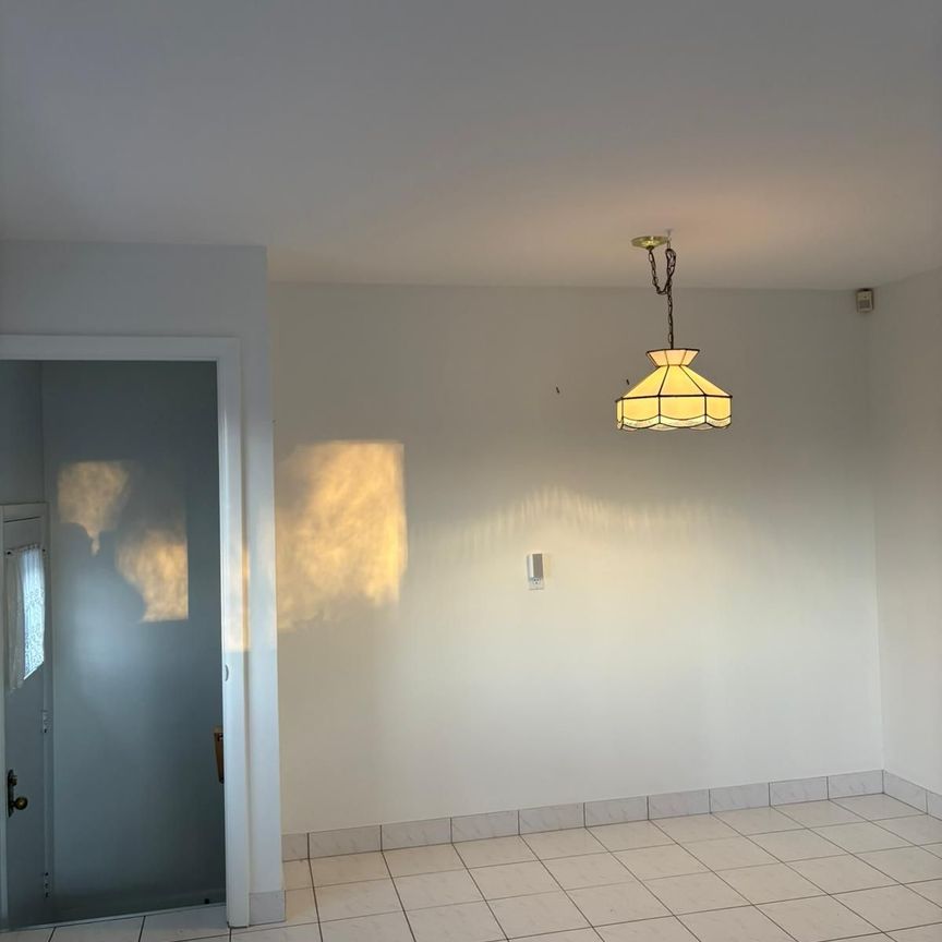 For Lease - 1987 Cochrane Street, Hunt Club - South Keys and Area, Ontario - Photo 1