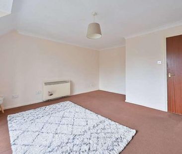 Cherry Gardens, Northolt, UB5 - Photo 2