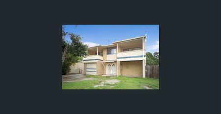 Comfortable Coastal Home with Utilities Included - Photo 2