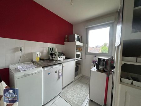 Location Appartement 2 pièces 47m² ST AMAND MONTROND 18200 - Photo 4