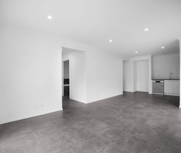 Newly Built Modern Home in a Lovely Armstrong Creek Location! - Photo 4