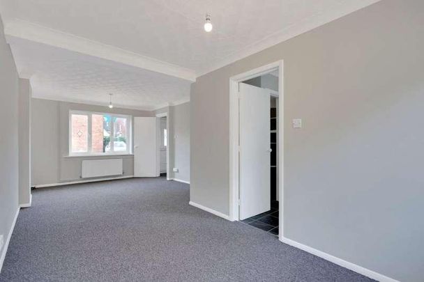 Eaglesthorpe, Peterborough, PE1 - Photo 1