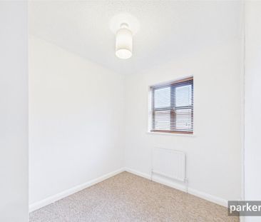 2 bedroom semi-detached house to rent - Photo 4