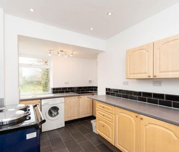 4 bedroom semi-detached house to rent - Photo 6