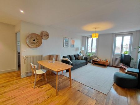 Location Appartement 4 pièces 92m² LYON 3ème - Photo 5