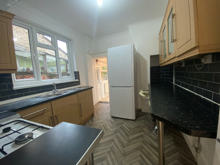 4 bedroom house to rent Montgomerie Road, Southsea, PO5 - Photo 5