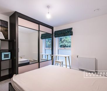 Flat to rent - Brumwell Avenue, London, SE18 - Photo 4