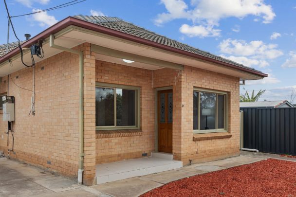 One bedroom units available – Modern, Flexible Living! - Photo 1