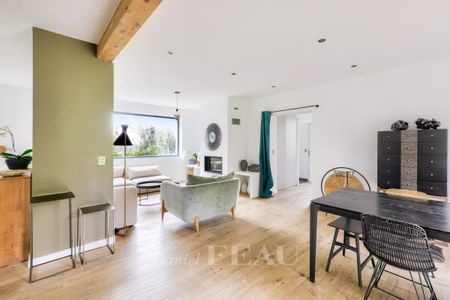 Rueil-Malmaison - Maison familiale avec jardin, beaux volumes. - Photo 4