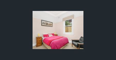 Three Bedroom Californian Bungalow Home - Photo 4